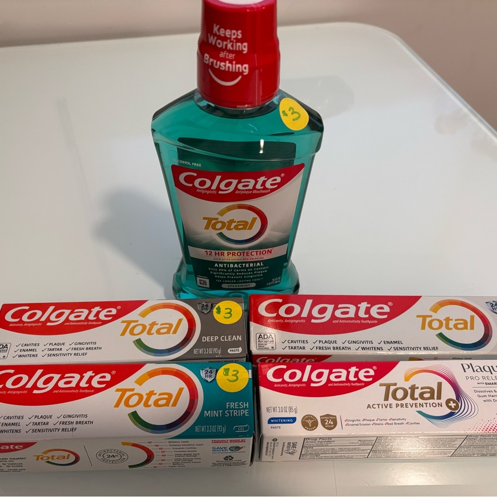 Colgate Total Oral Care Set